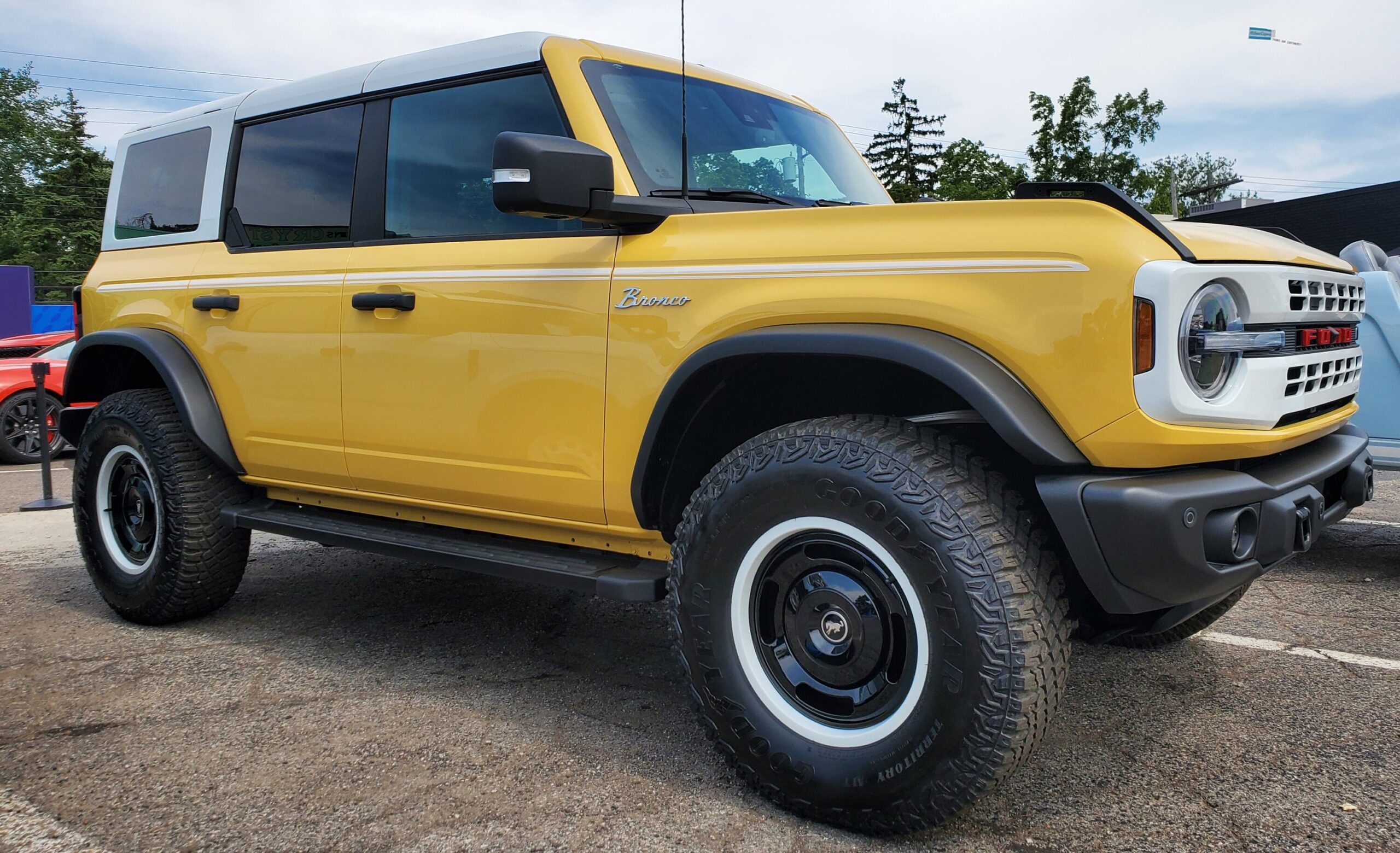 More Yellowstone & Race Red Heritage Bronco photos from Woodward