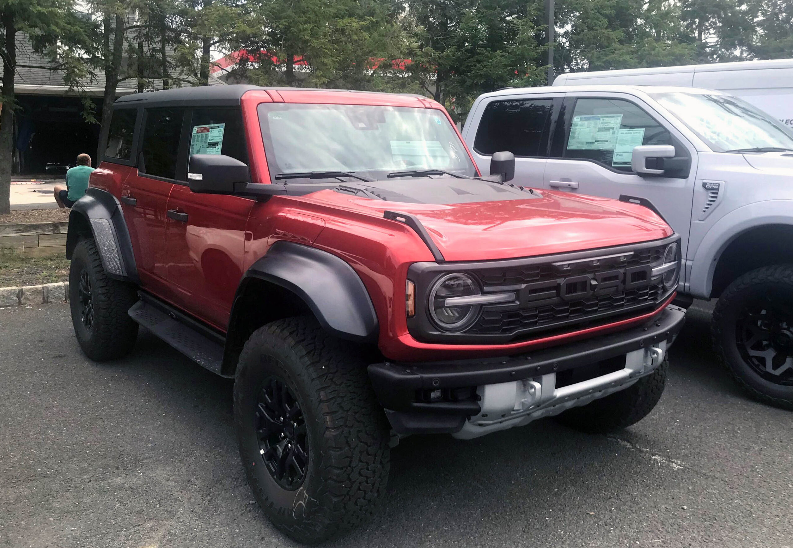 🌶 My Bronco Raptor (Hot Pepper Red) arrived at dealer today (9/3