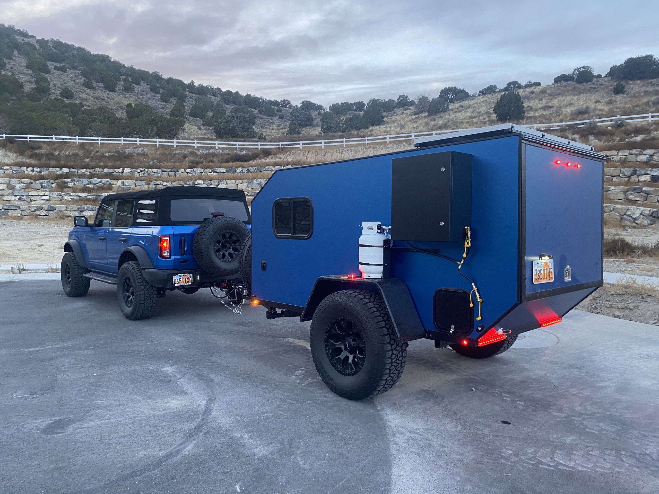 off-road-trailer-diy-build-project-complete-bronco6g-2021-ford