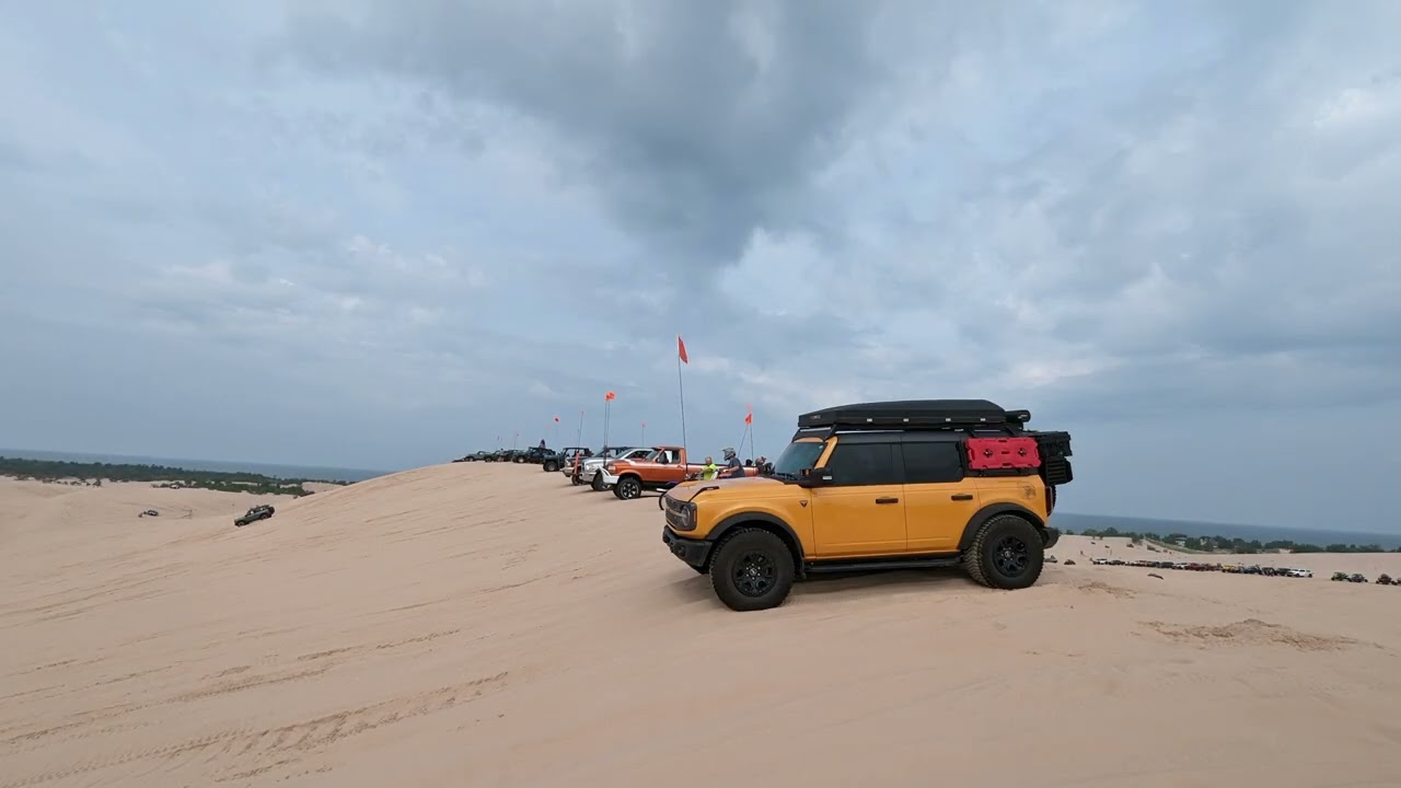 Broncos take over Silver Lake Sand Dunes, Michigan Bronco6G 2021
